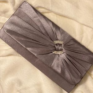 Women’s Clutch / Small Purse   Silver